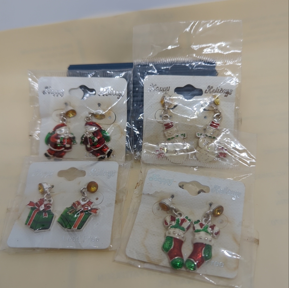 Lot Of 4 Pair Christmas  Earrings Santas Snowmen Stockings And Gift Box New